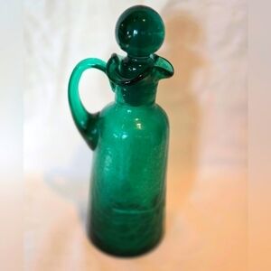Vintage 1950's Emerald green crackle glass crust with stopper